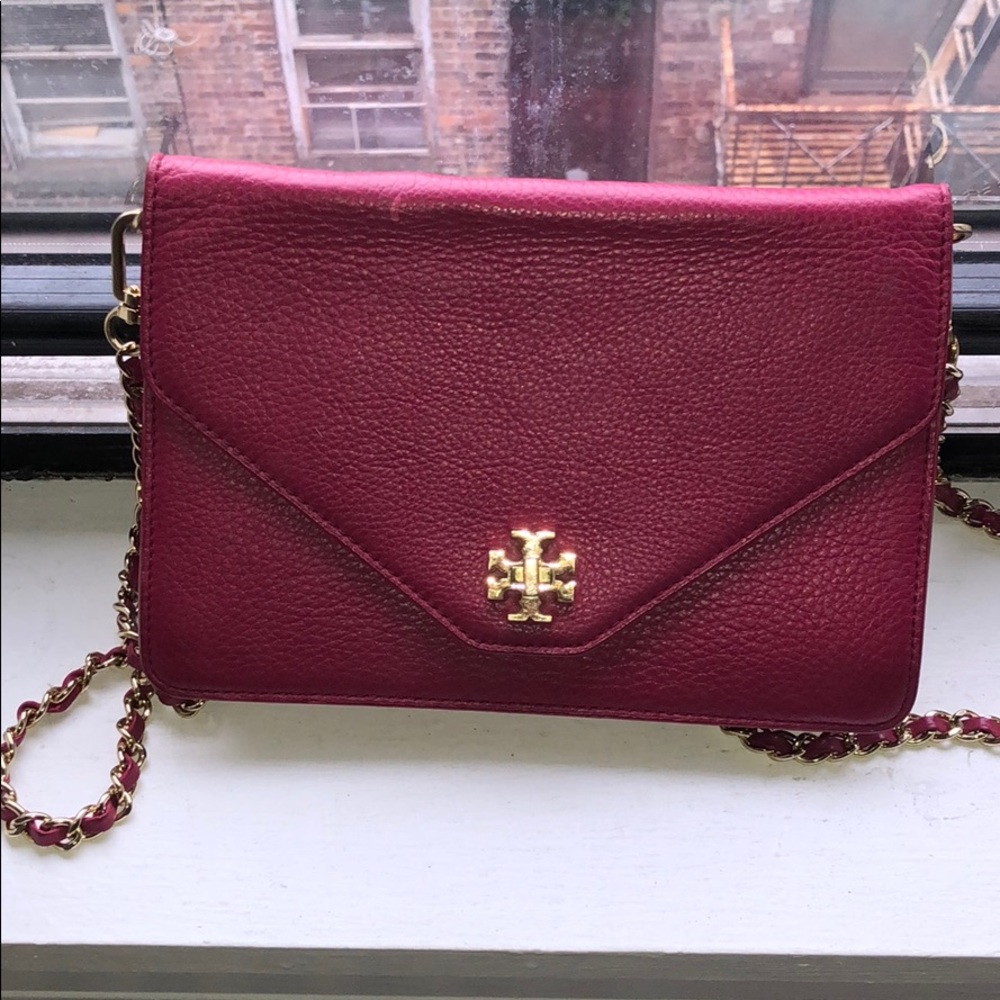 Like new Tory Burch Fuchsia Crossbody Bag